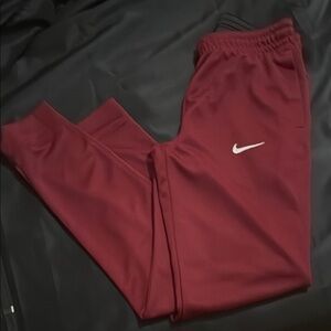 Nike Women  Track Pants